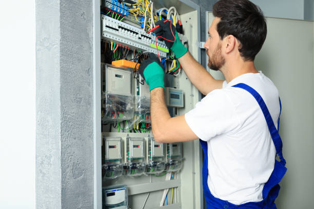 Best Residential Electrician Services  in Inverness, IL