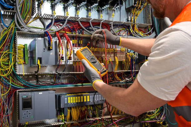 Best Licensed Electrician  in Inverness, IL